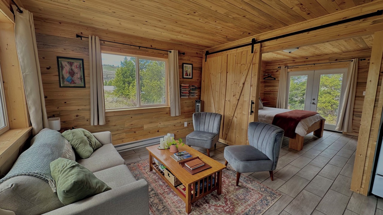 Photo of Bedroom in East Glacier Park