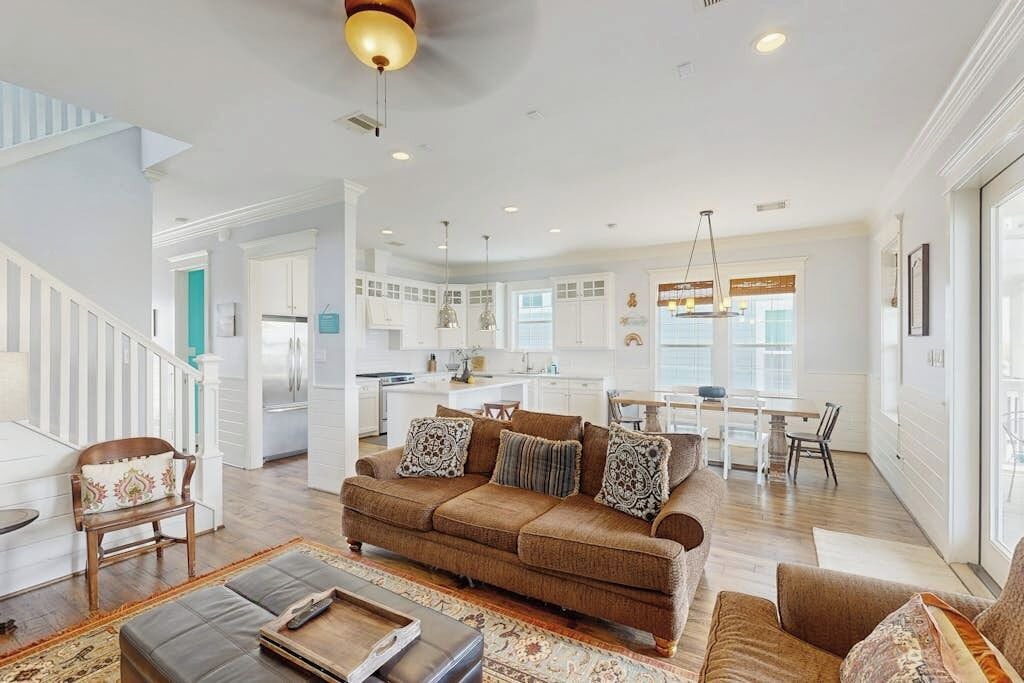 Photo of Livingroom in Beachside Village