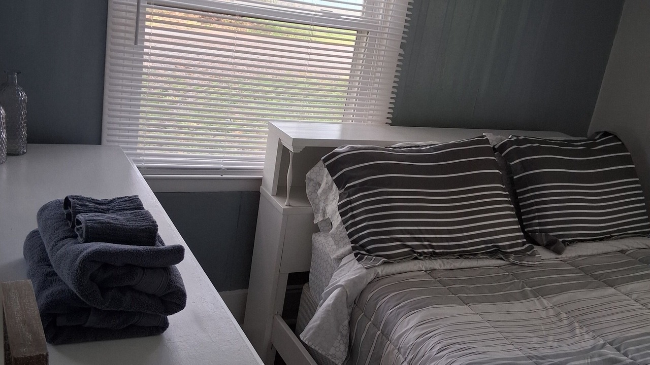 Photo of Bedroom in Lakeview