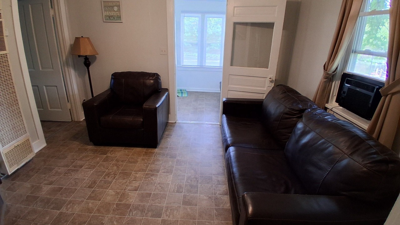 Photo of Livingroom in Lakeview