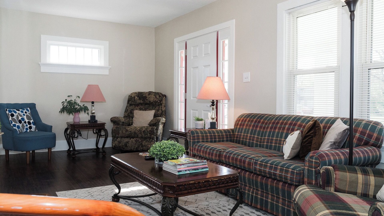 Photo of Livingroom in Northridge