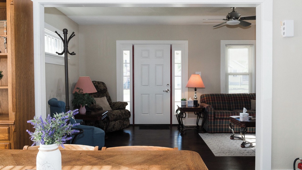 Photo of Livingroom in Northridge