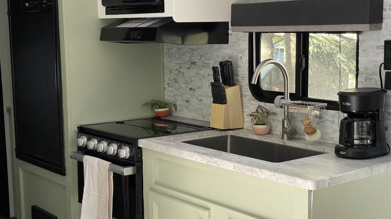 Photo of Kitchen in Gallatin Gateway