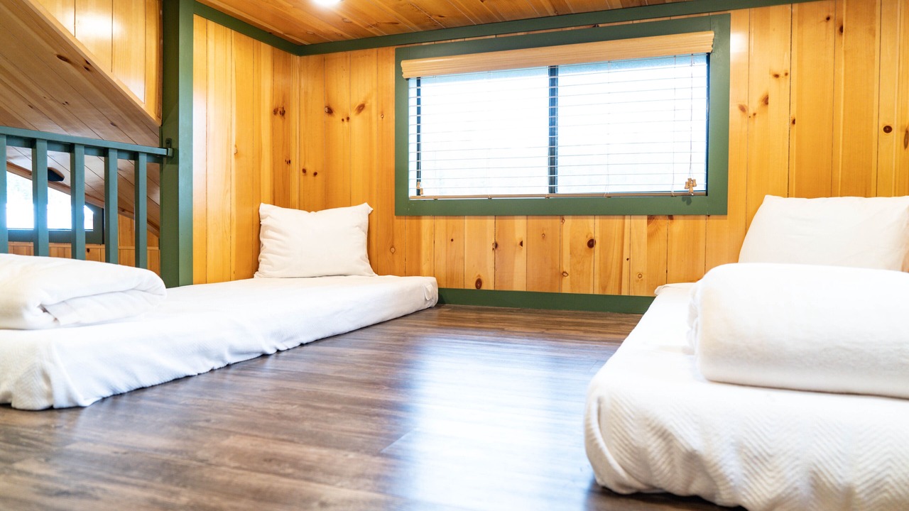 Photo of Bedroom in West Glacier