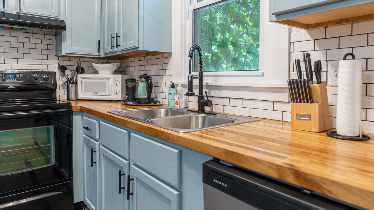 Photo of Kitchen in Mapleton/Fall Creek