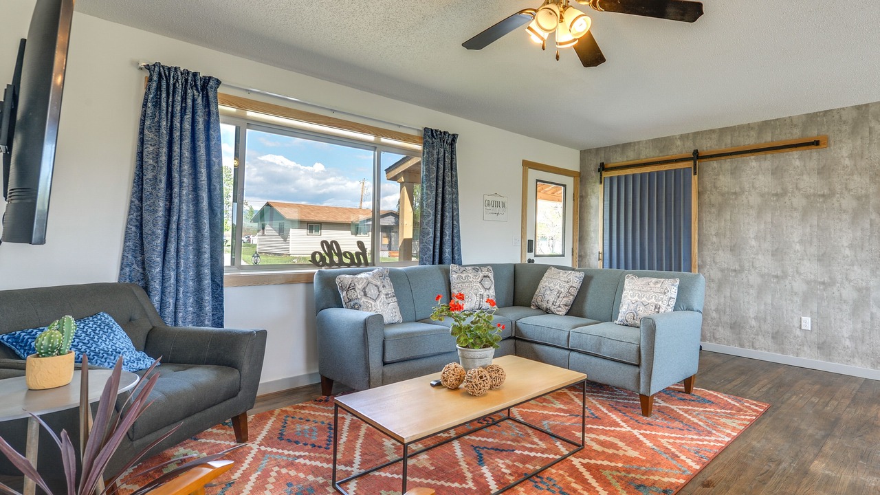 Photo of Livingroom in Lander