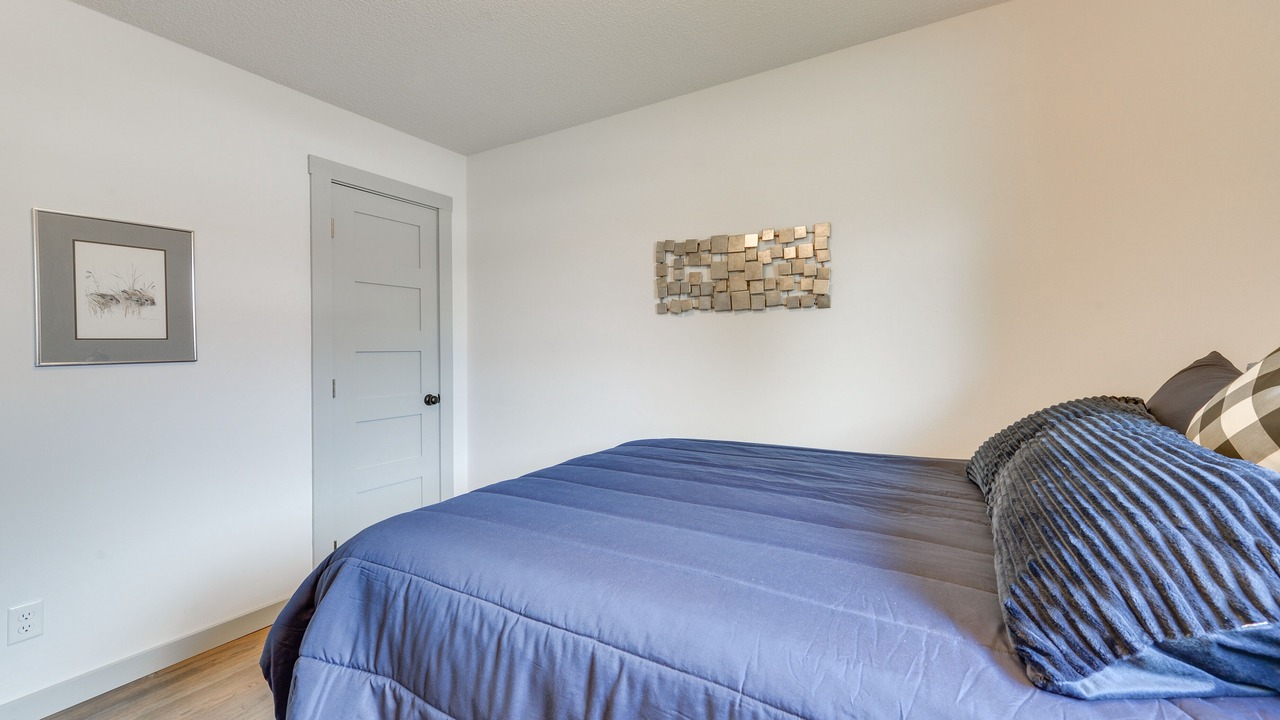 Photo of Bedroom in Lander
