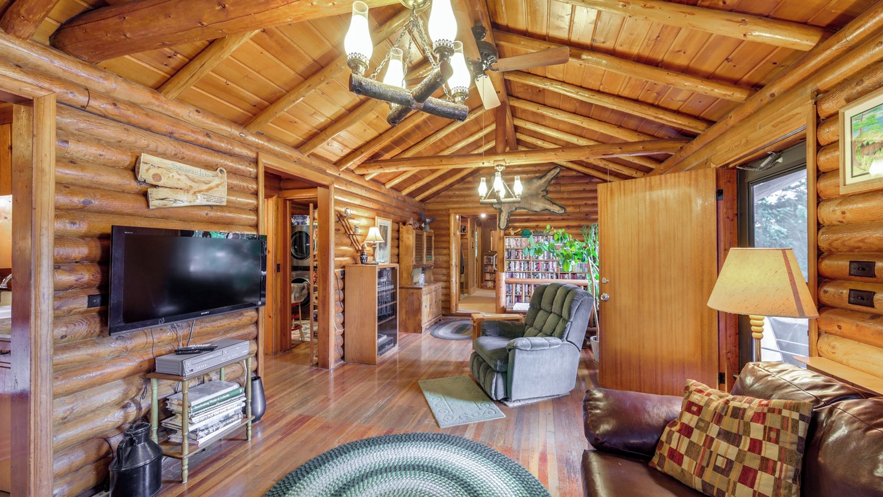 Photo of Livingroom in Newport