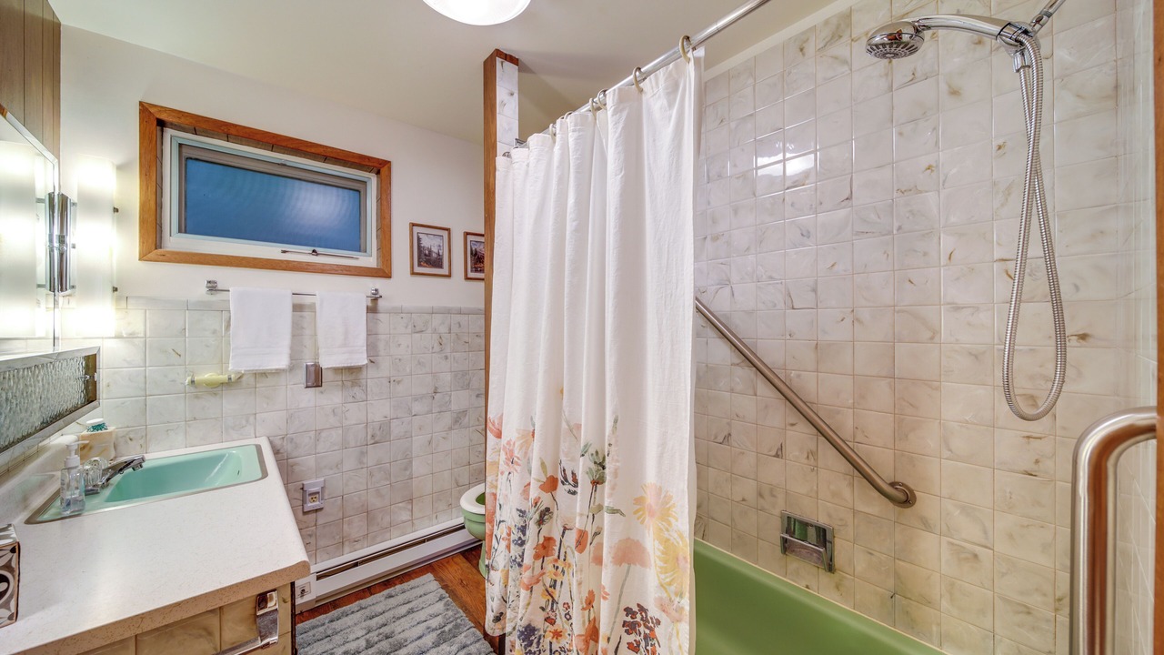 Photo of Bathroom in Newport