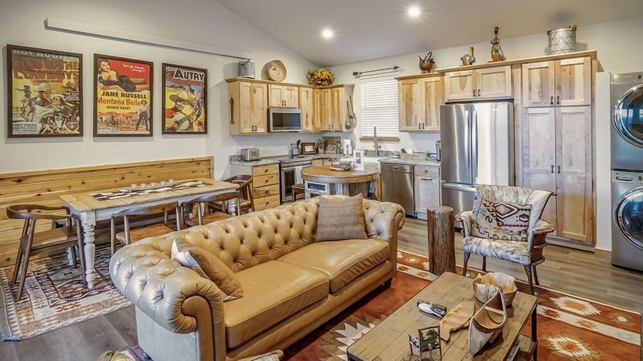 Photo of Livingroom in Emigrant