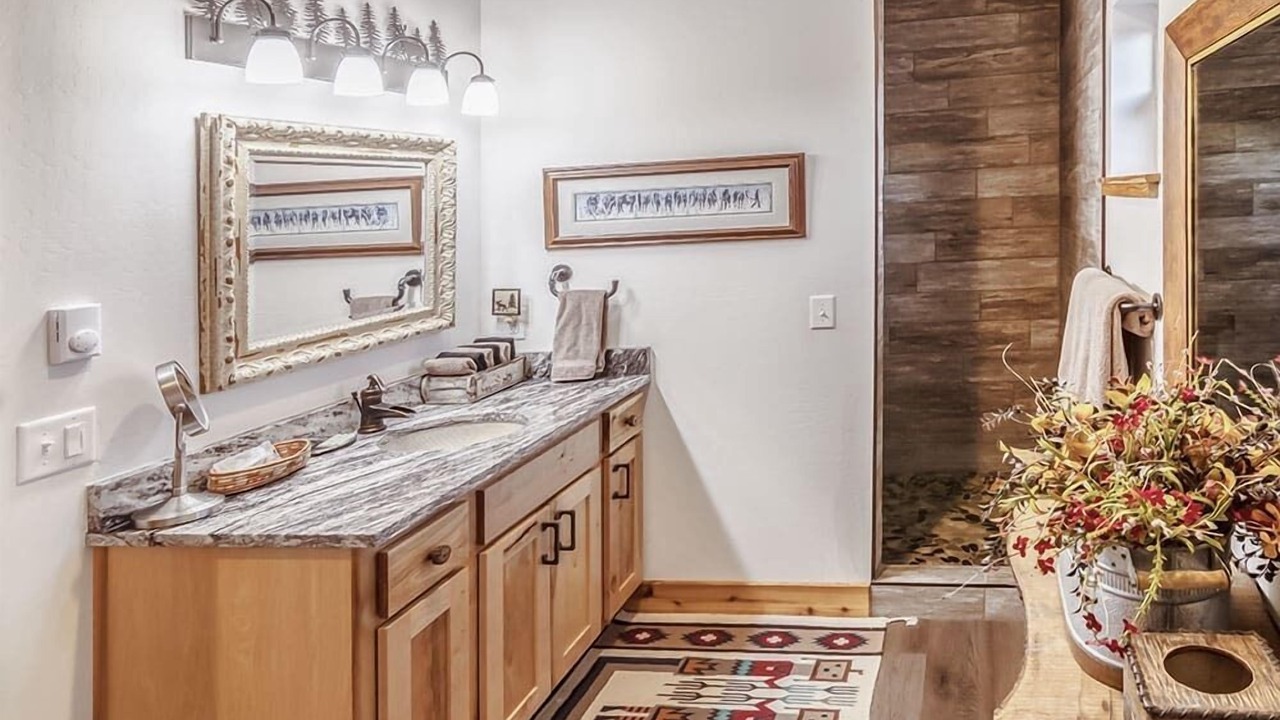 Photo of Bathroom in Emigrant