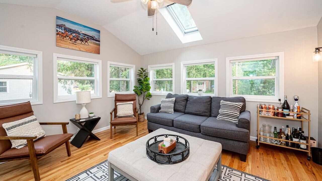 Photo of Livingroom in Geyser Crest