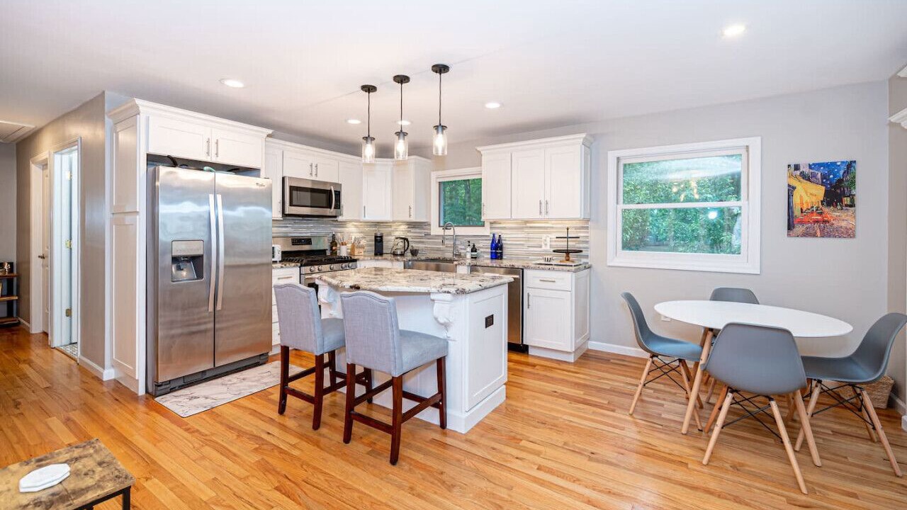 Photo of Kitchen in Geyser Crest