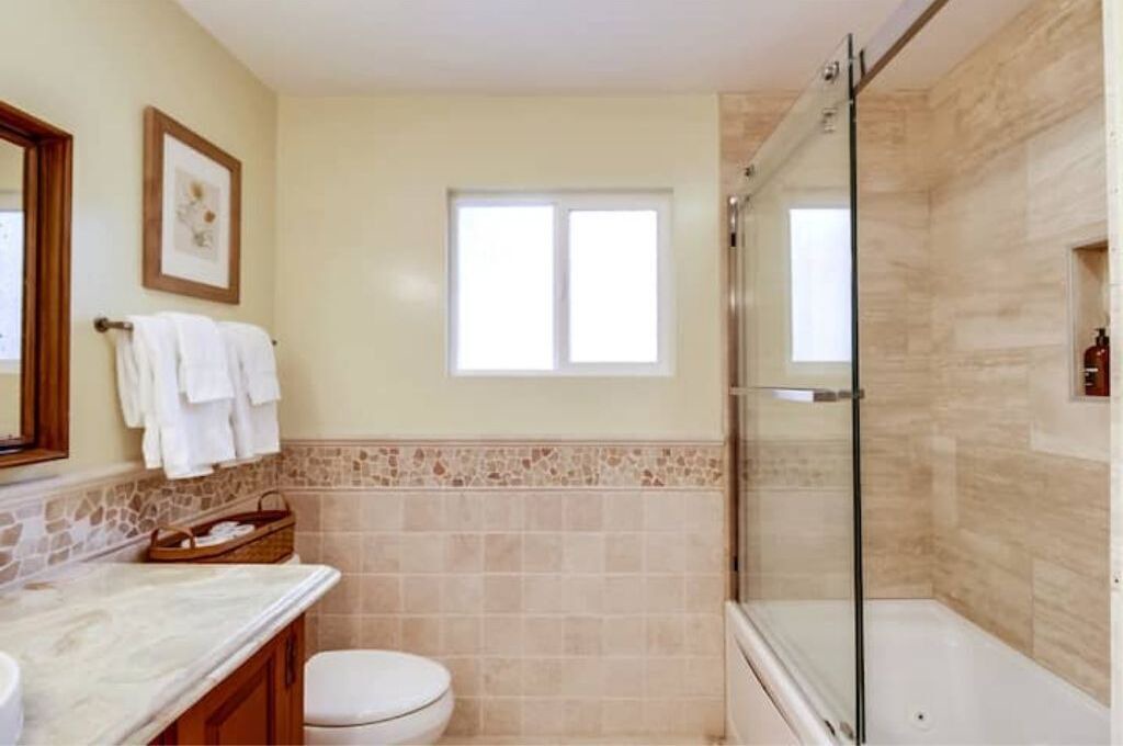 Photo of Bathroom in Sunset Cliffs