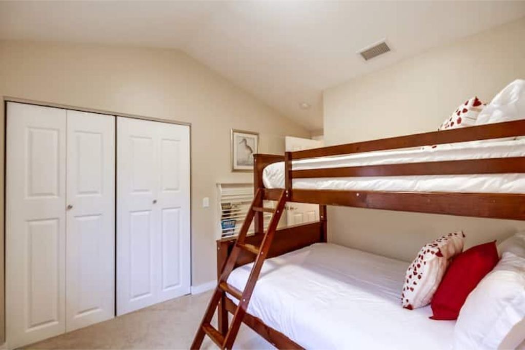 Photo of Bedroom in Sunset Cliffs