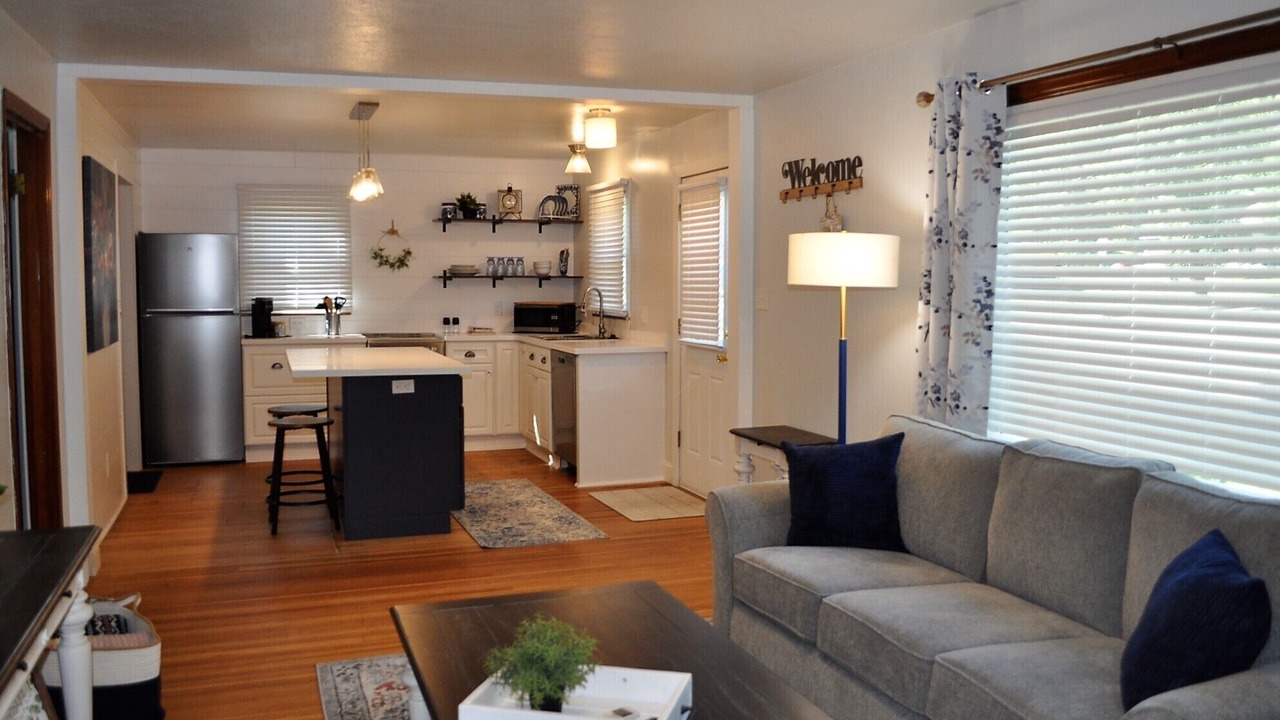 Photo of Livingroom in Cooperstown