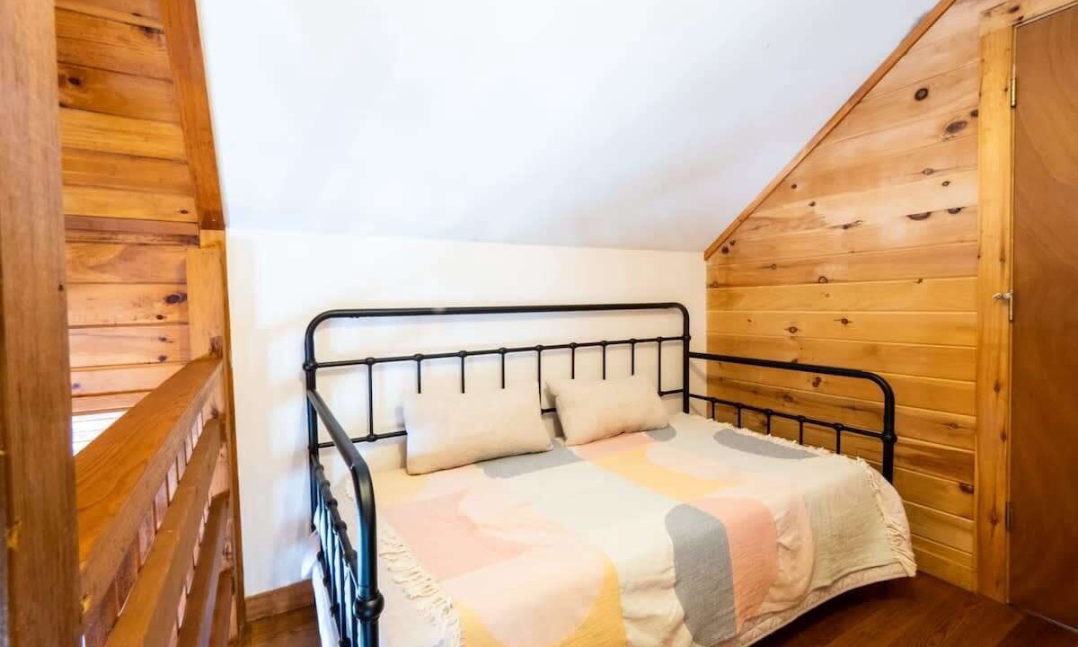 Photo of Bedroom in Becket
