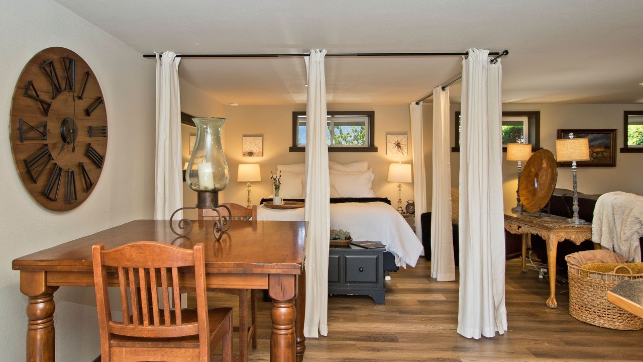 Photo of Bedroom in Enumclaw