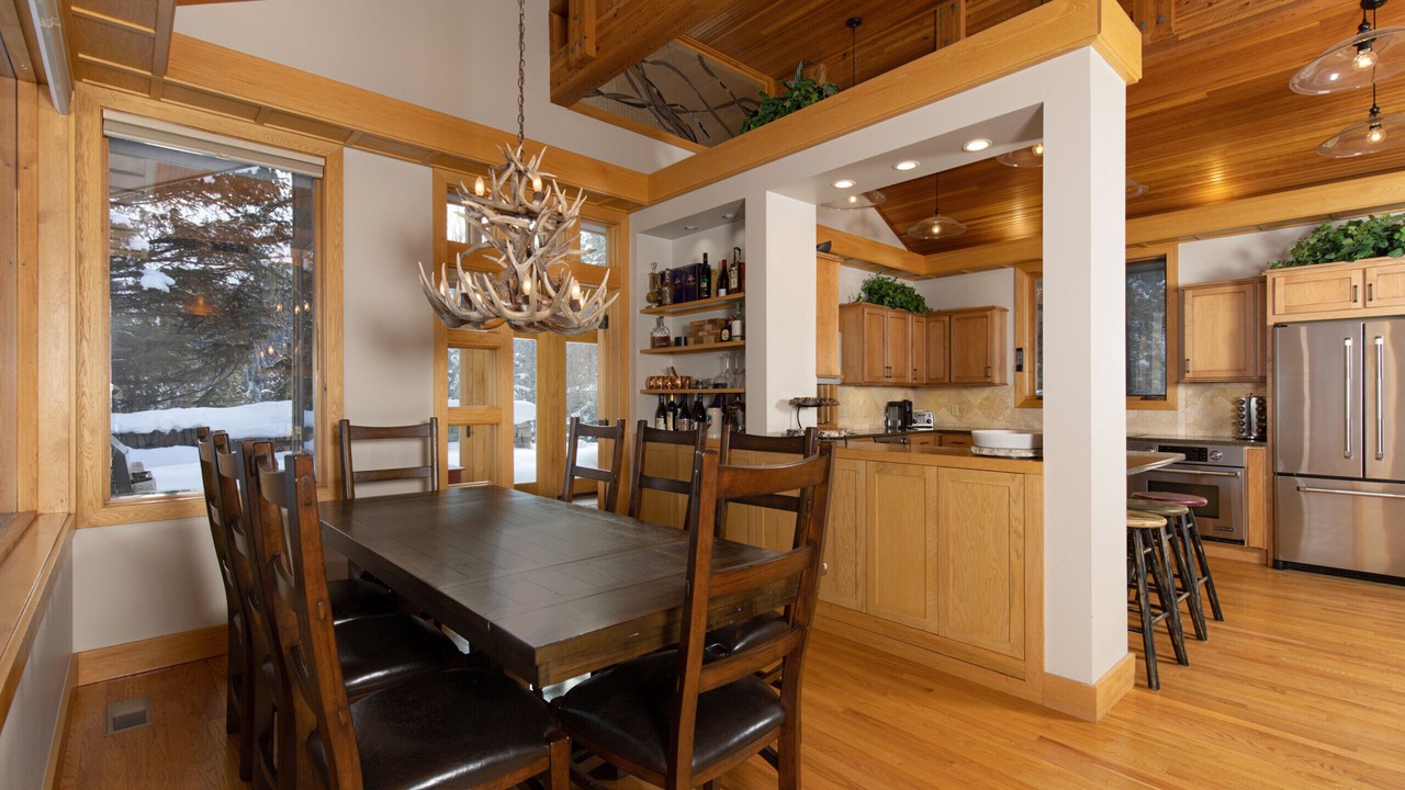 Photo of Livingroom in Big Sky