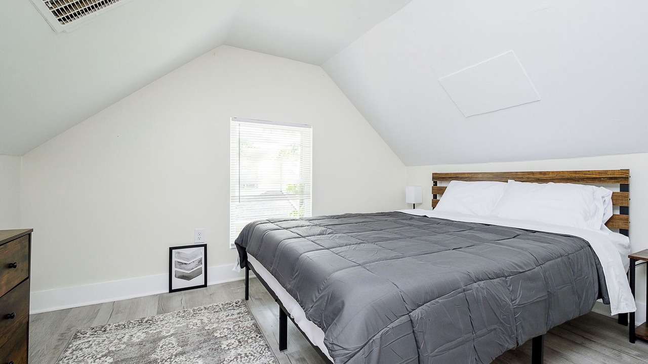 Photo of Bedroom in Speedway