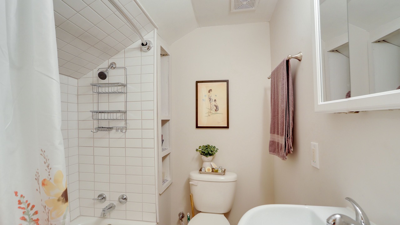 Photo of Bathroom in Norwalk