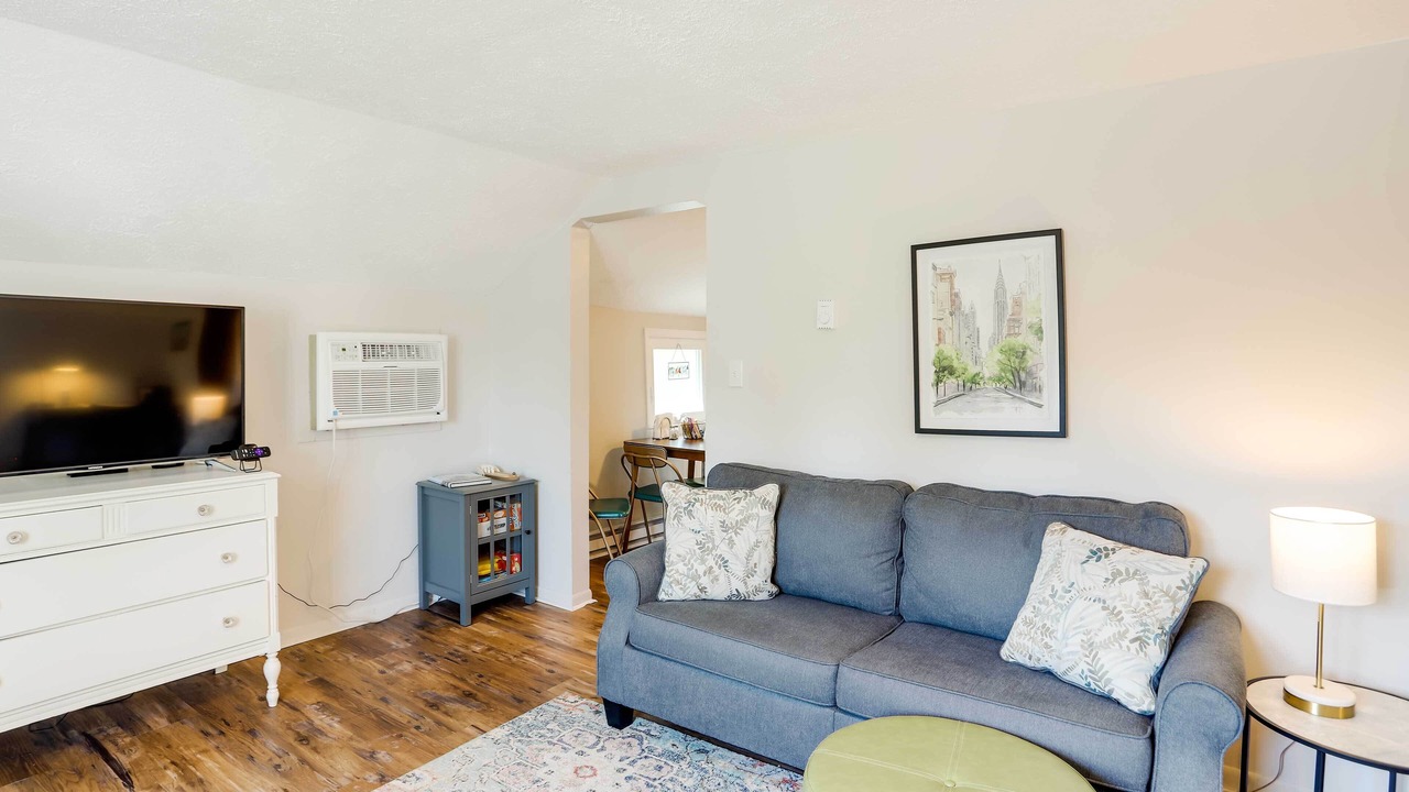 Photo of Livingroom in Norwalk