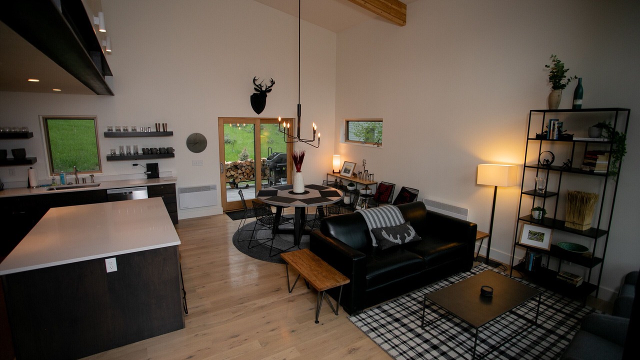 Photo of Livingroom in Gallatin Gateway