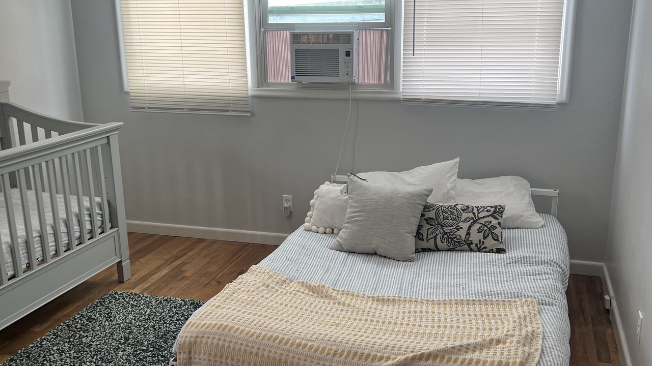 Photo of Bedroom in Logan