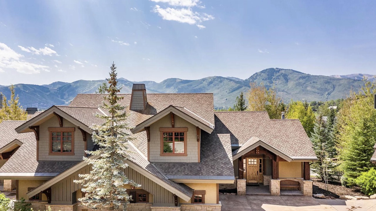 Photo of Outdoor in Park Meadows
