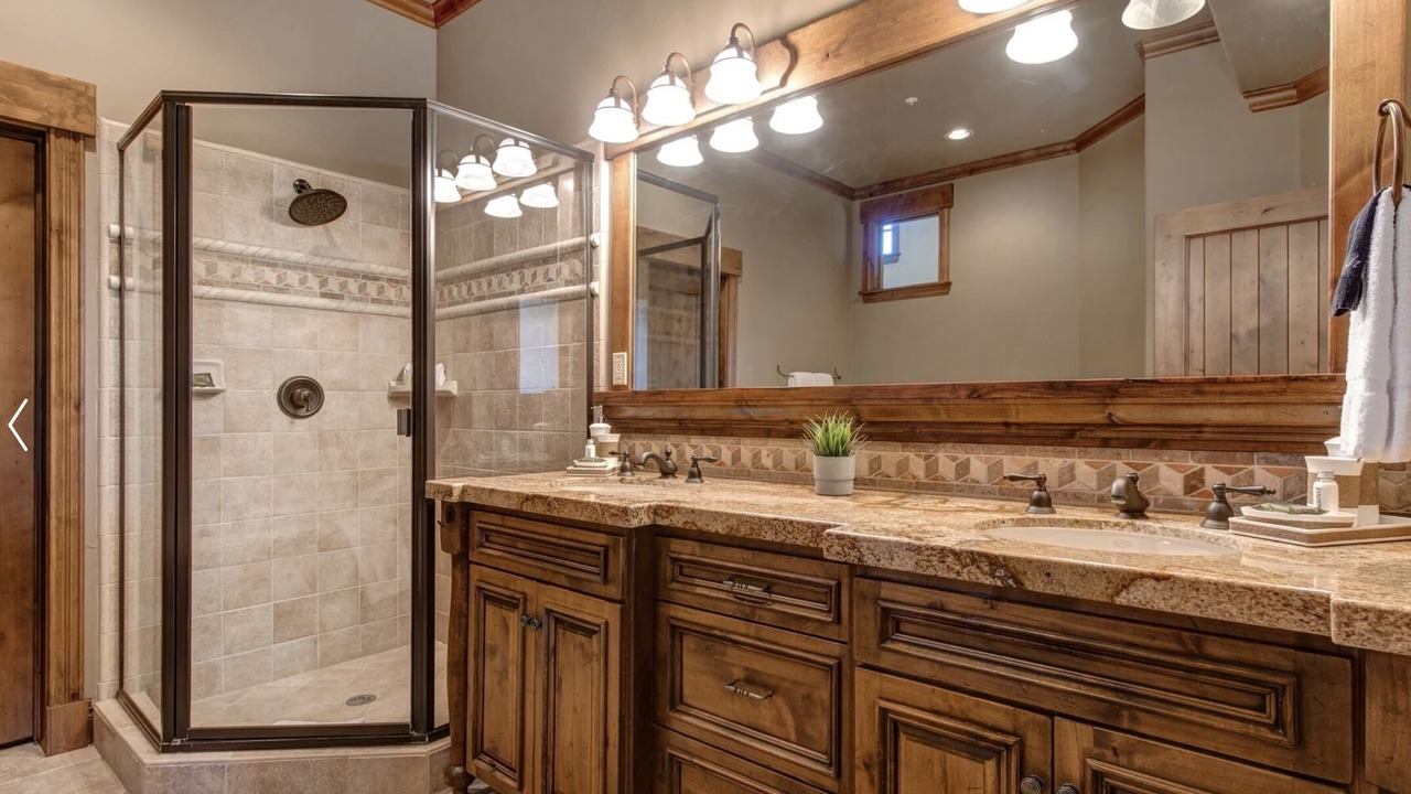 Photo of Bathroom in Park Meadows