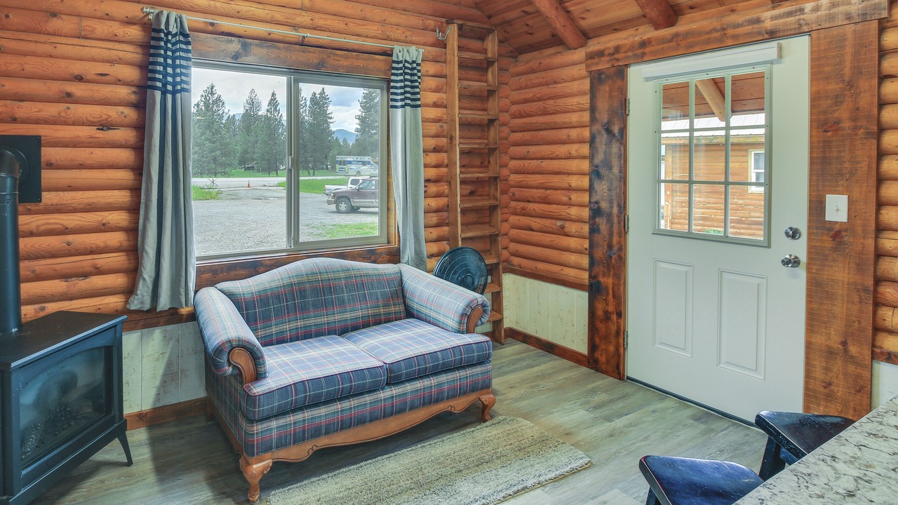 Photo of Livingroom in Thompson Falls