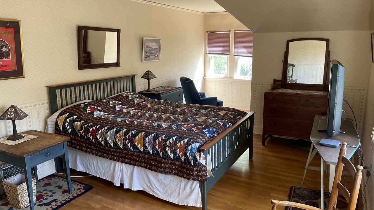Photo of Bedroom in College Hill