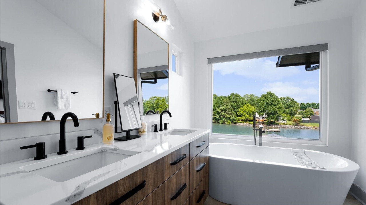 Photo of Bathroom in Mount Mourne