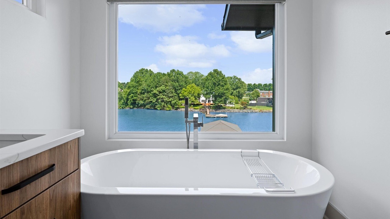Photo of Bathroom in Mount Mourne