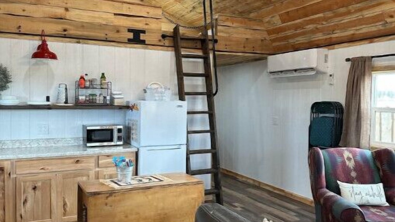 Photo of Livingroom in Fort Laramie