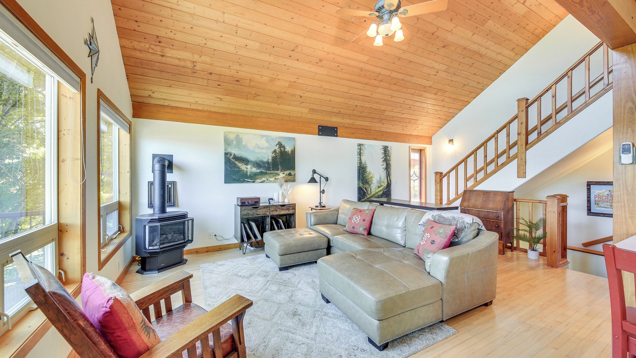 Photo of Livingroom in Newport