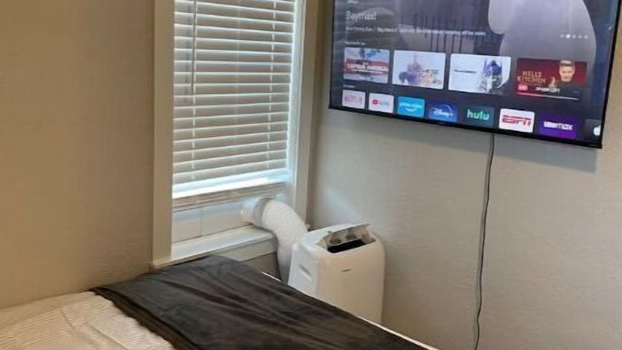 Photo of Bedroom in Central - Terry