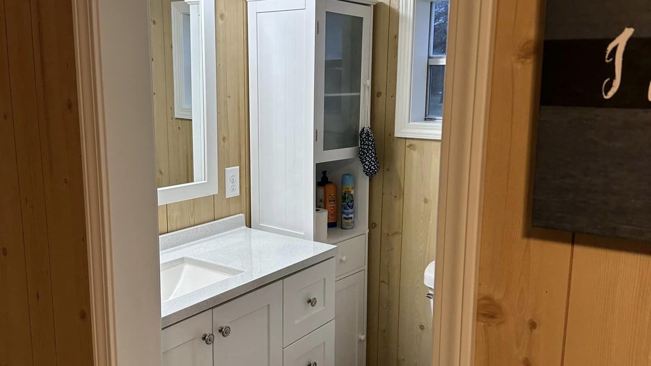 Photo of Bathroom in Sibley