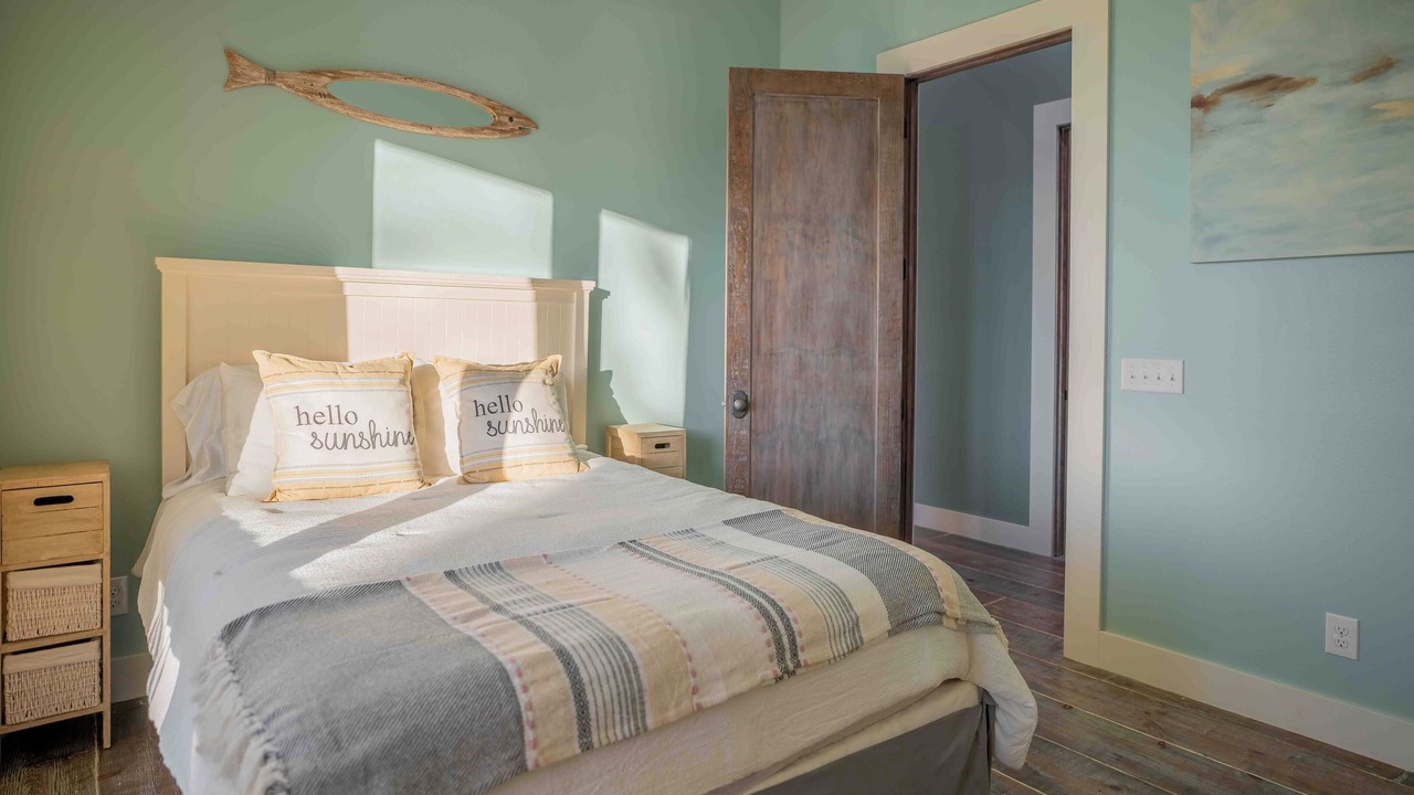 Photo of Bedroom in Grove