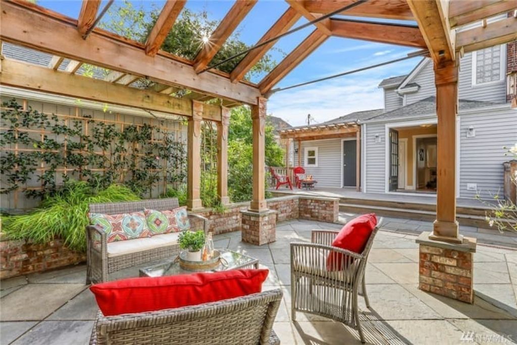 Photo of Patio Balcony in Phinney Ridge