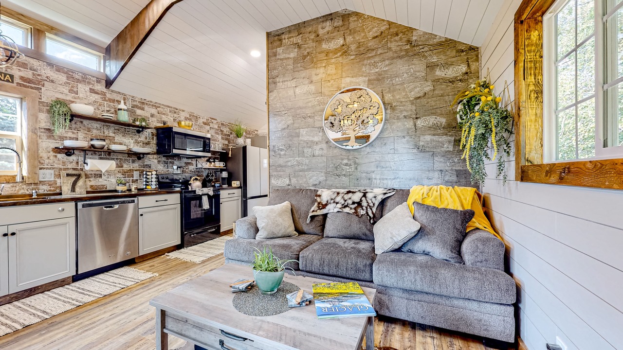 Photo of Livingroom in Evergreen