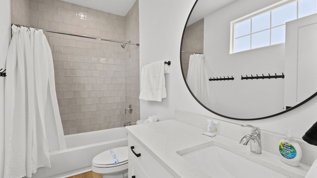 Photo of Bathroom in Hurricane
