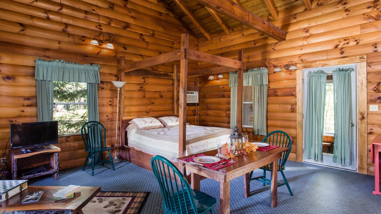 Photo of Bedroom in Lakeville