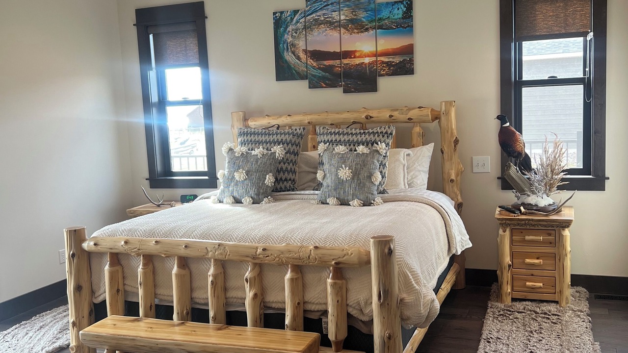 Photo of Bedroom in Broadwater County