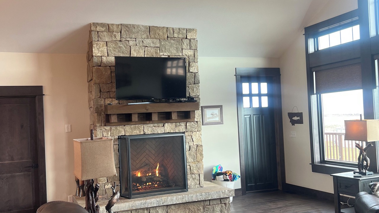 Photo of Livingroom in Broadwater County