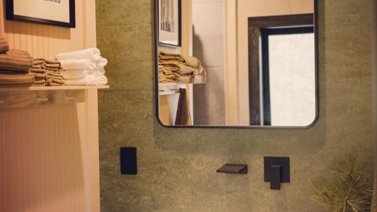 Photo of Bathroom in Lewistown