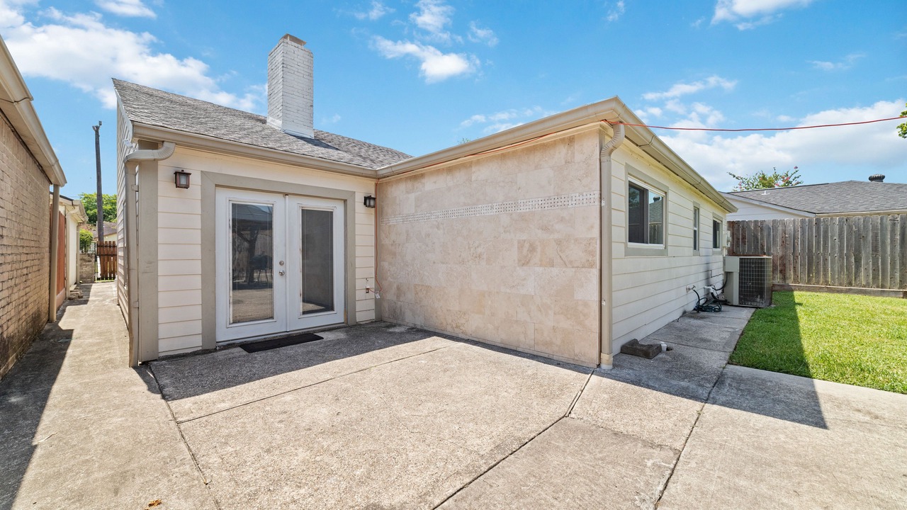 Photo of Outdoor in Clodine