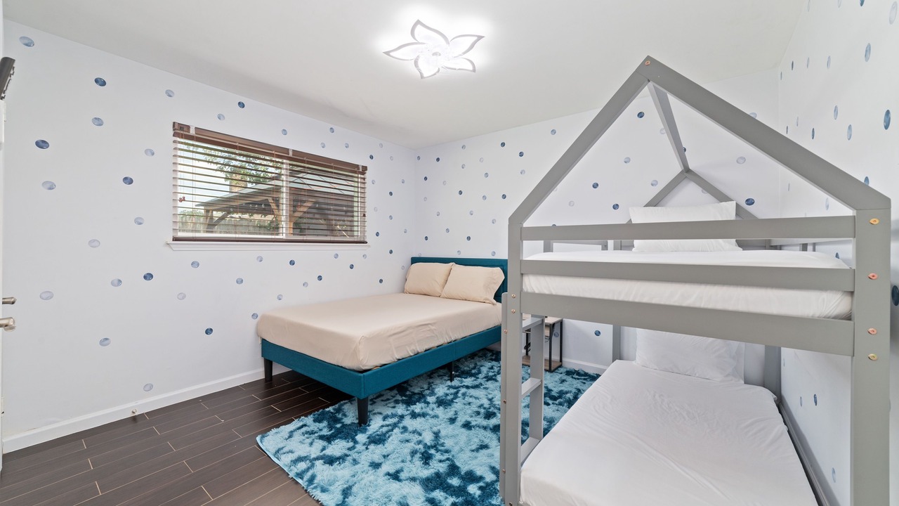 Photo of Bedroom in Clodine