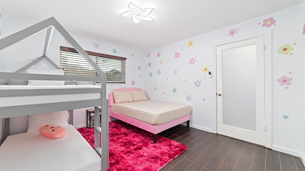Photo of Bedroom in Clodine