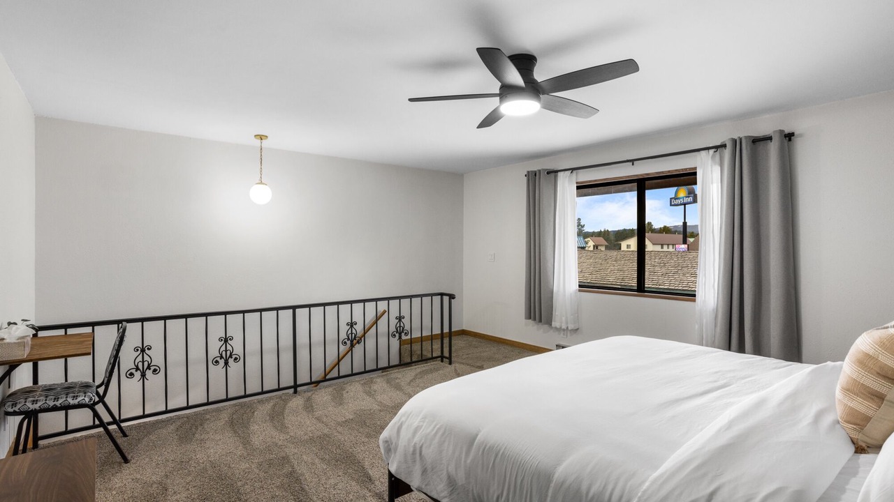 Photo of Bedroom in West Yellowstone